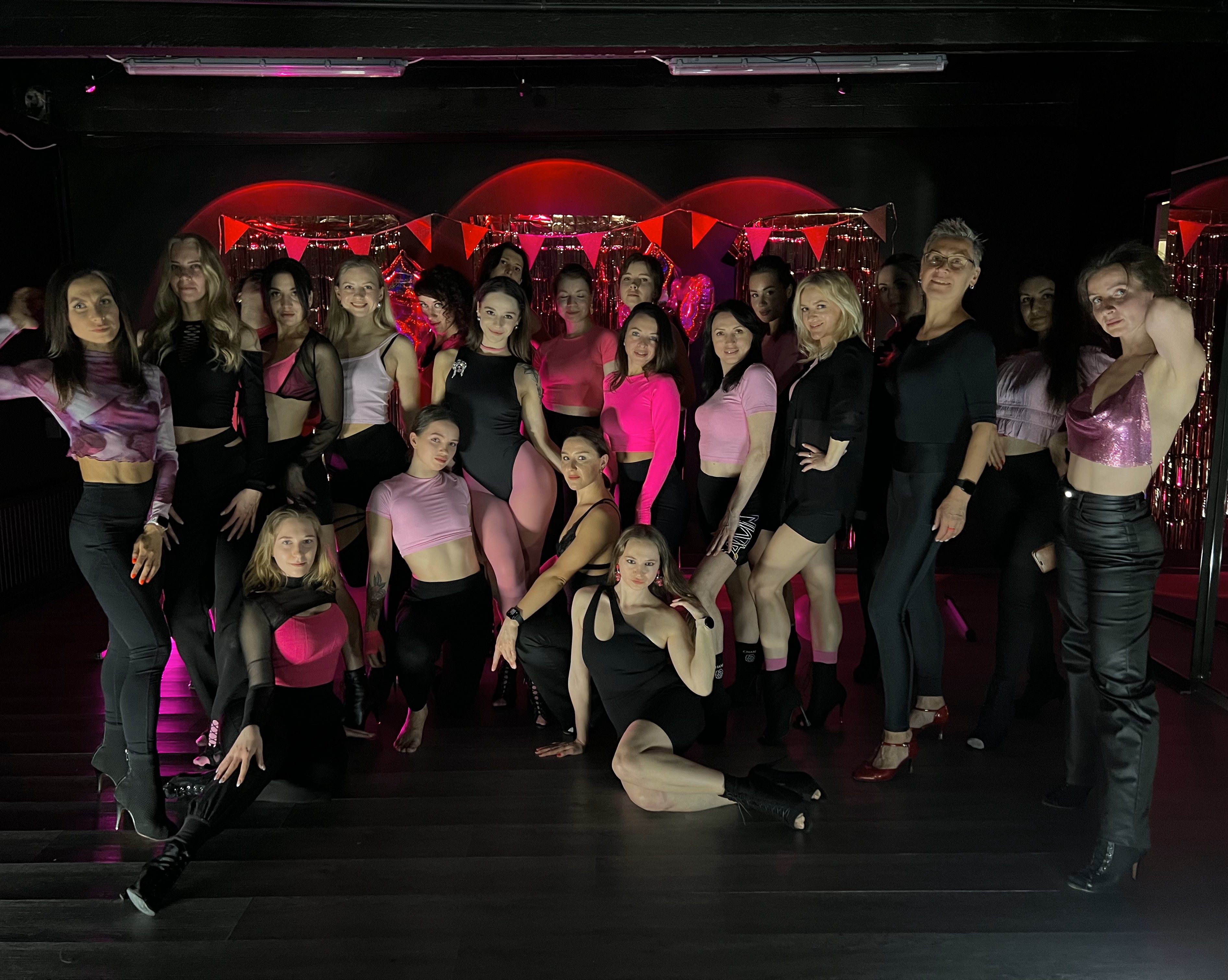 Elegant group movement in LI Space High Heels Dance class, Helsinki